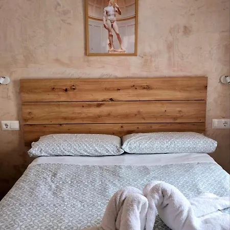 Cherry Deluxe Daire Ronda